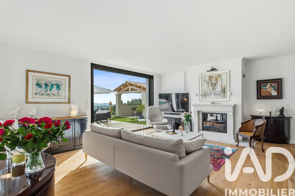 � vendre  Villa Sp�rac�des (06530)