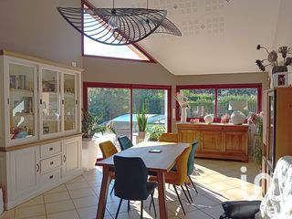  Maison � vendre 9 pi�ces 205 m�