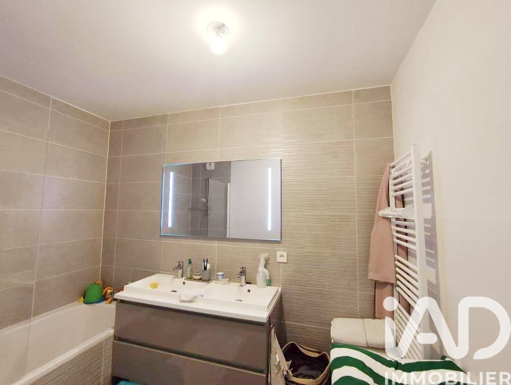 � vendre  Appartement Courbevoie (92400)