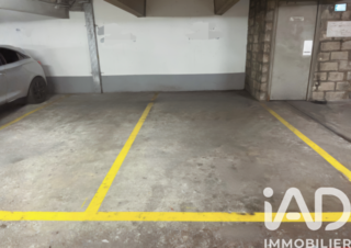  Parking / Garage � vendre 12 m�