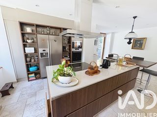  Maison � vendre 8 pi�ces 277 m�