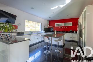  Maison � vendre 6 pi�ces 201 m�