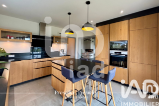  Maison � vendre 9 pi�ces 279 m�