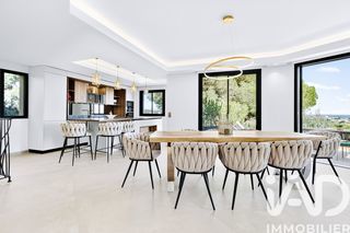  Villa � vendre 8 pi�ces 200 m�