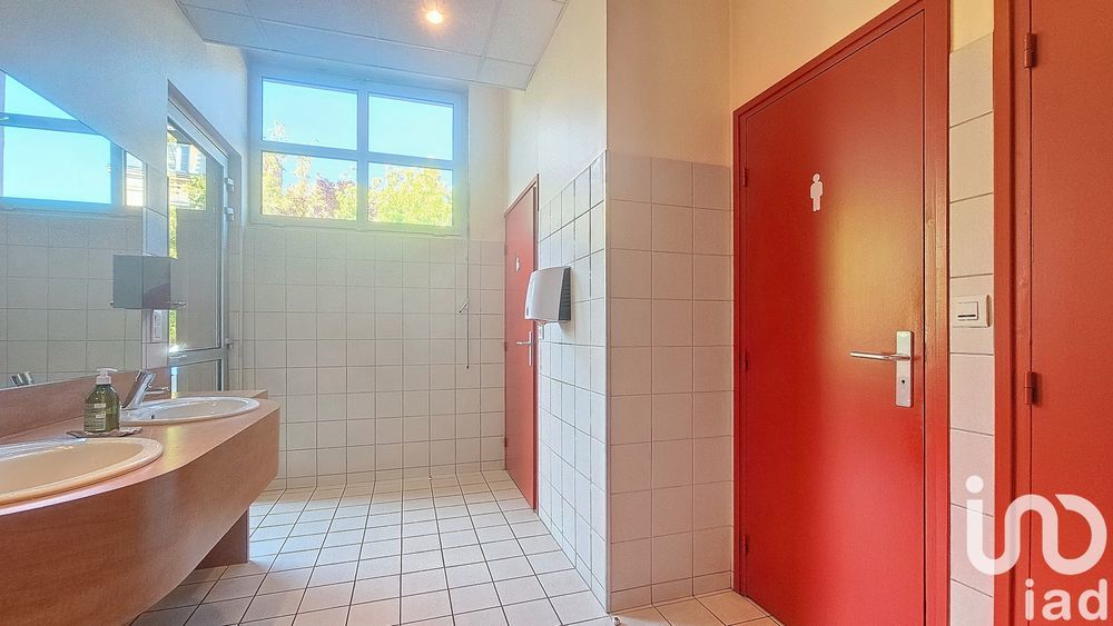 � vendre  Propri�t�/ch�teau Moulins (03000)