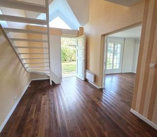  Maison � vendre 7 pi�ces 210 m�