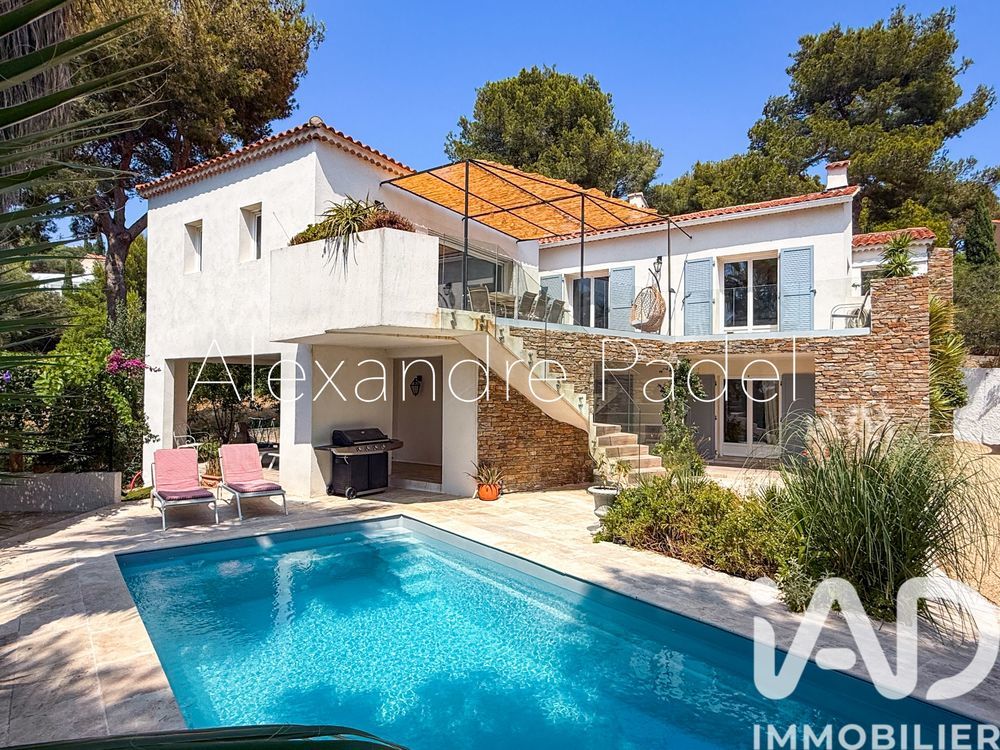 � vendre  Maison Carqueiranne (83320)