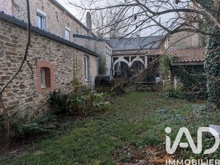  Maison � vendre 12 pi�ces 302 m�