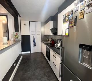  Appartement � vendre 4 pi�ces 90 m�