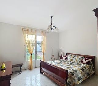  Maison � vendre 9 pi�ces 240 m�