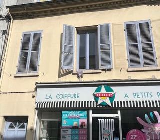  Immeuble � vendre 210 m�