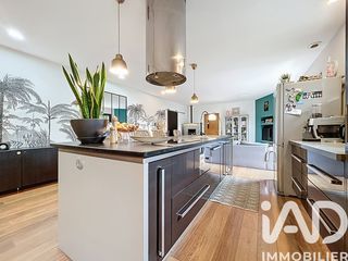  Maison � vendre 9 pi�ces 270 m�