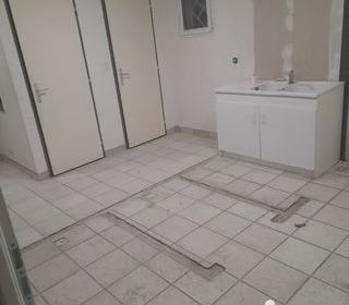  Immeuble � vendre 131 m�