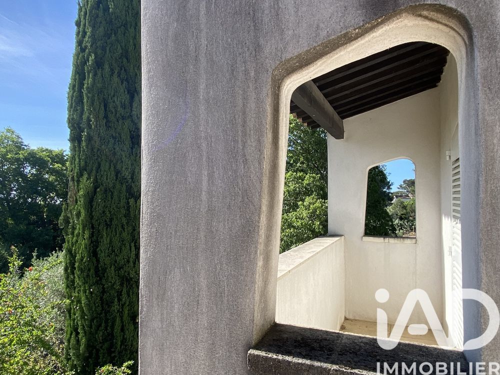 � vendre  Villa N�mes (30000)