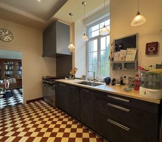  Propri�t�/ch�teau � vendre 12 pi�ces 450 m�