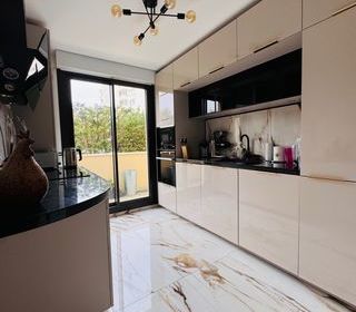  Appartement � vendre 3 pi�ces 75 m�