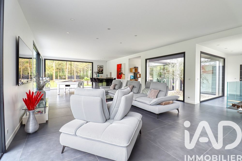 � vendre  Villa Lamorlaye (60260)