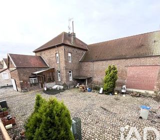  Maison � vendre 7 pi�ces 234 m�