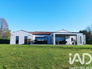  Villa � vendre 7 pi�ces 230 m�