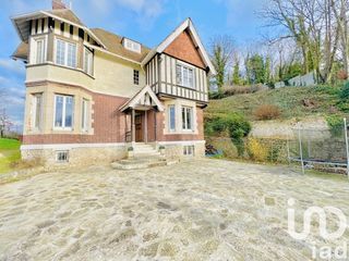  Villa � vendre 9 pi�ces 250 m�