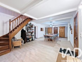  Maison � vendre 6 pi�ces 215 m�