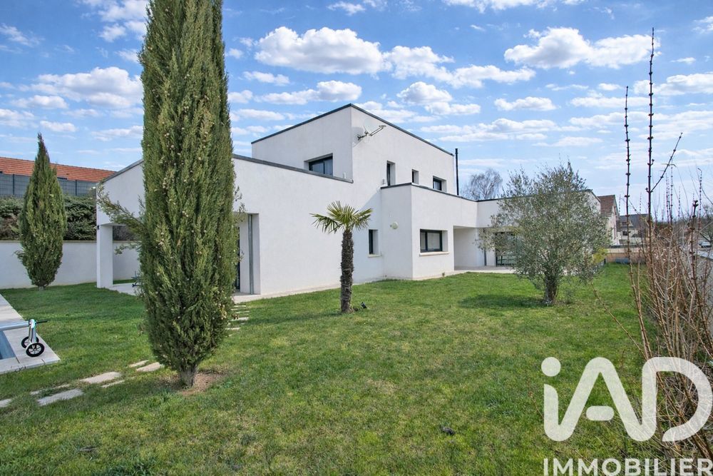 � vendre  Villa Bouleuse (51170)