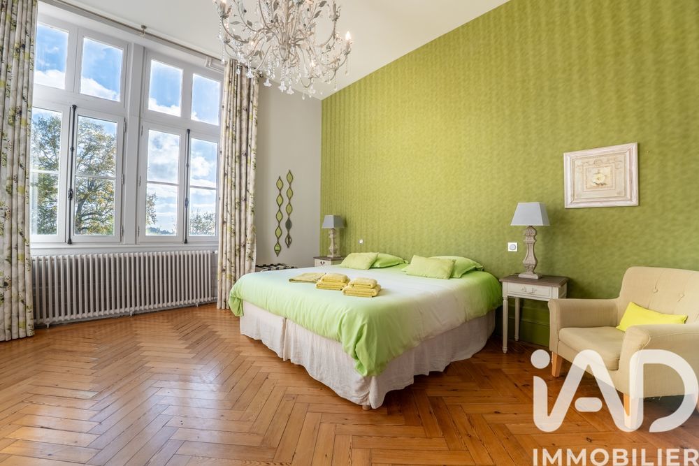 � vendre  Propri�t�/ch�teau Villenave-de-Rions (33550)