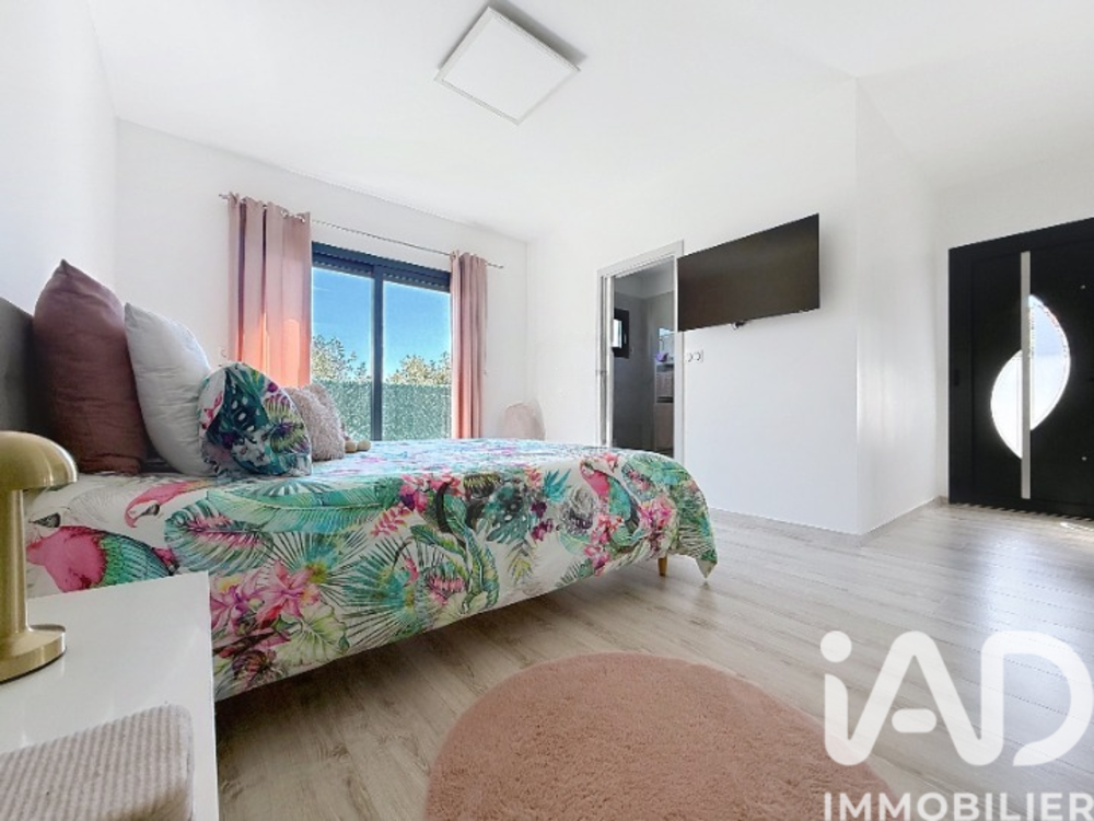 � vendre  Maison Llupia (66300)