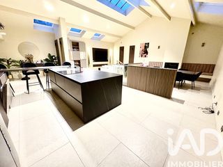  Maison � vendre 5 pi�ces 213 m�