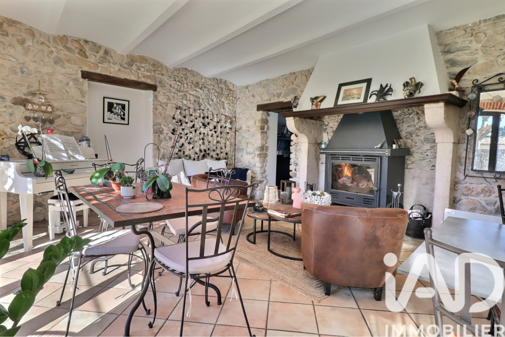 � vendre  Maison Saint-Rem�ze (07700)