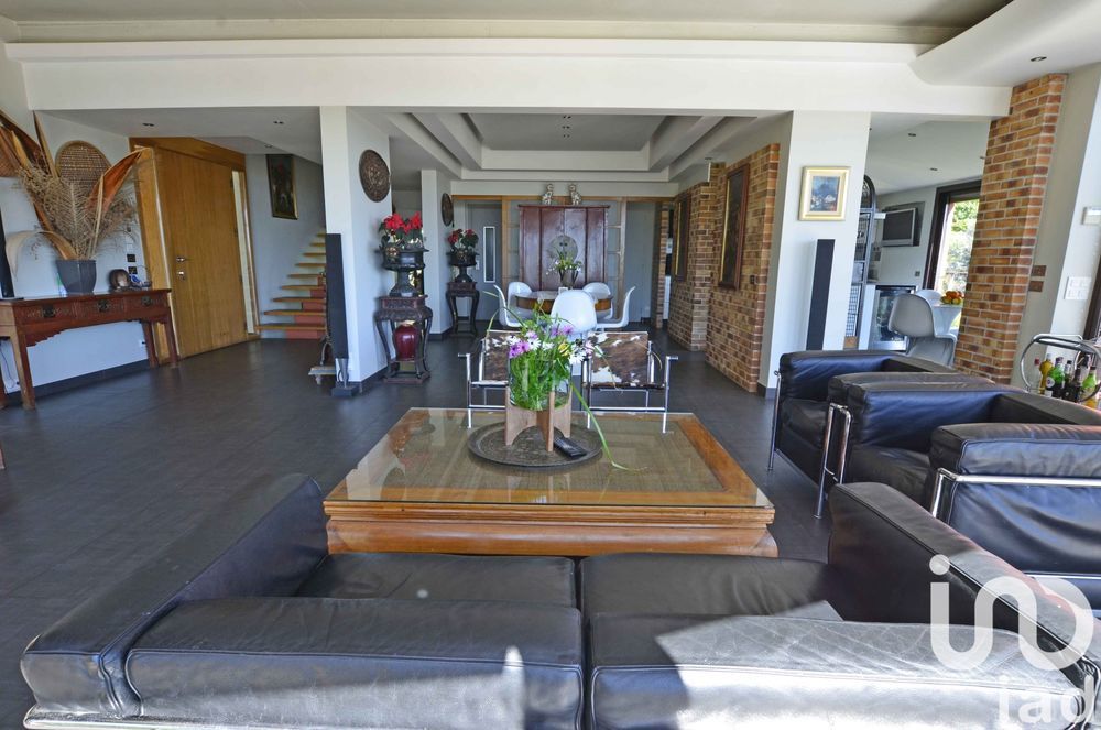 � vendre  Villa Mandelieu-la-Napoule (06210)