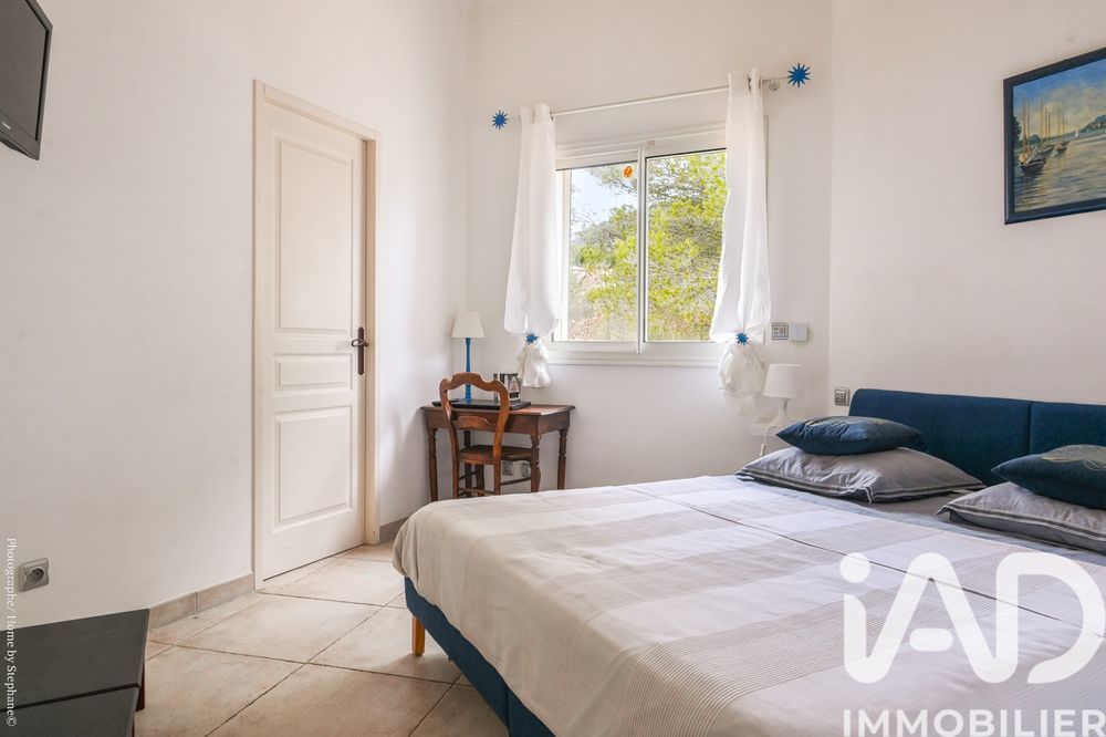 � vendre  Maison Saint-Zacharie (83640)