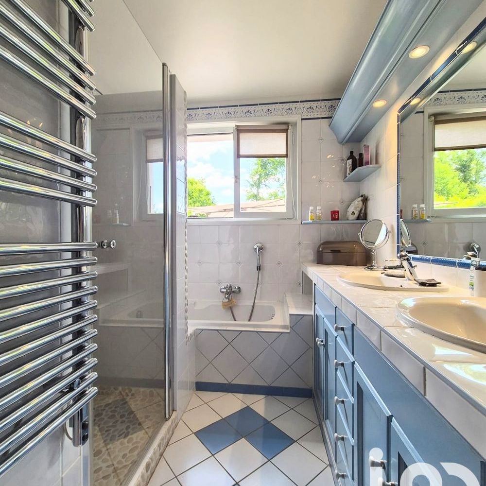 � vendre  Maison Bons-en-Chablais (74890)