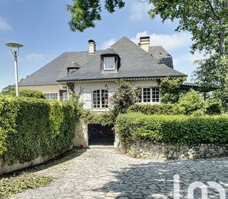  Villa � vendre 8 pi�ces 350 m�