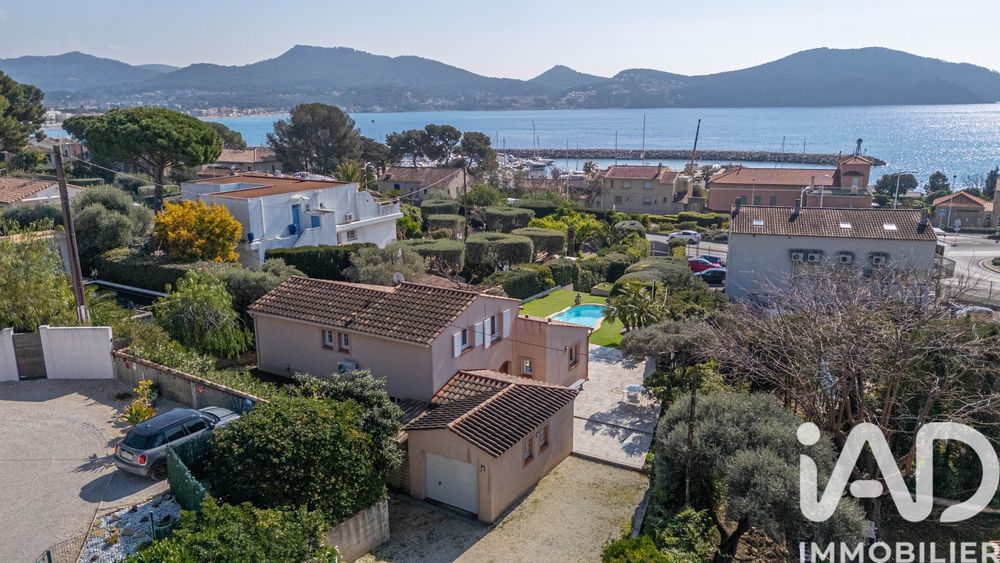 � vendre  Maison Saint-Cyr-sur-Mer (83270)