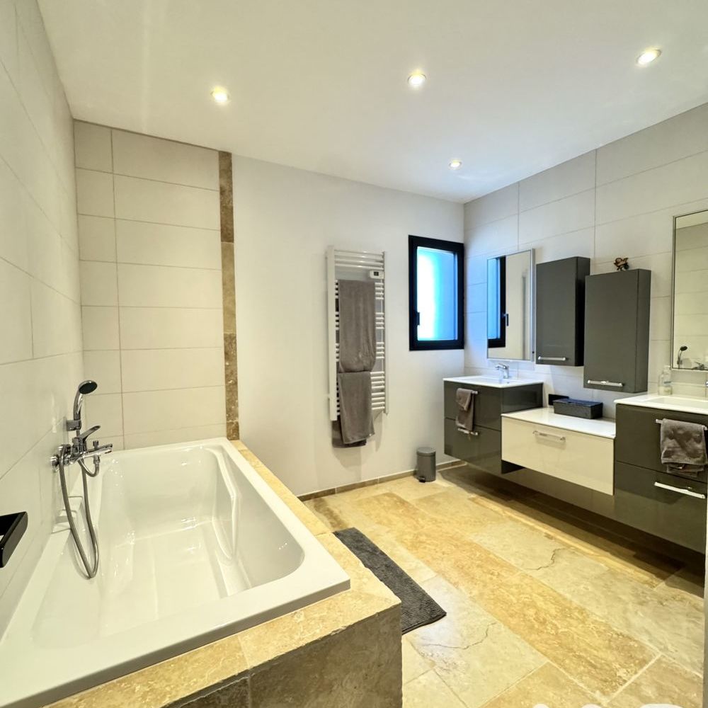 � vendre  Maison Tarascon (13150)