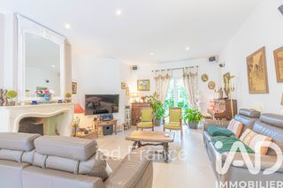  Maison � vendre 9 pi�ces 270 m�