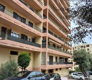  Appartement � vendre 4 pi�ces 85 m�