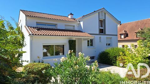   Vente Maison/villa 9 pi�ces Maison - 9 pi�ce(s) - 271 m�