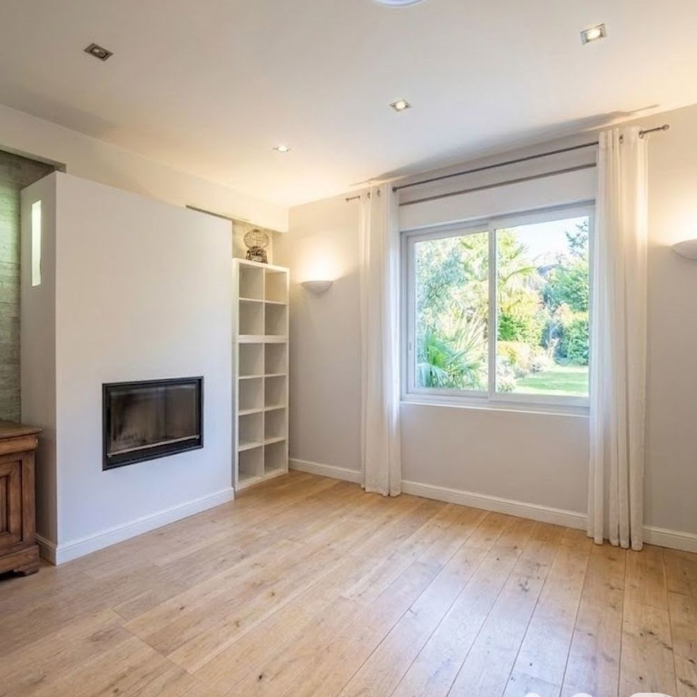 � vendre  Maison Antibes (06600)