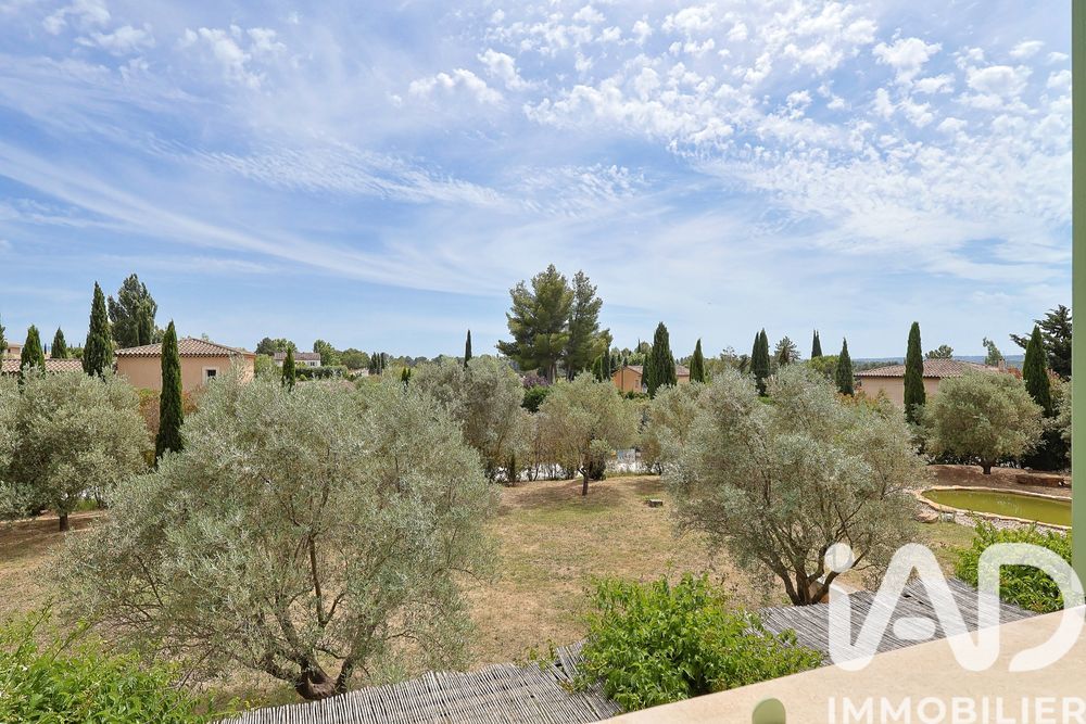 � vendre  Maison �guilles (13510)