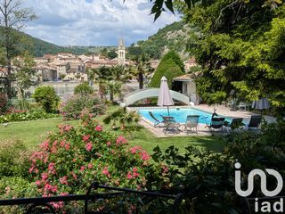  Maison � vendre 15 + pi�ces 484 m�