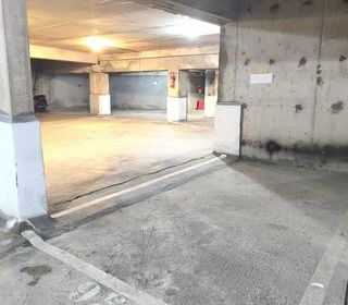  Parking / Garage � vendre 10 m�