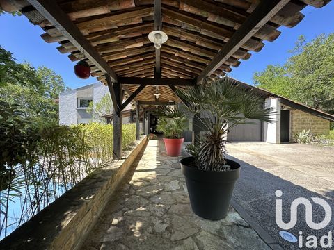   Vente Maison d'architecte 6 pi�ces Villa - 6 pi�ce(s) - 139 m�