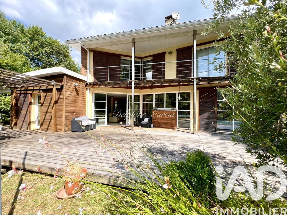 � vendre  Villa Salles (33770)