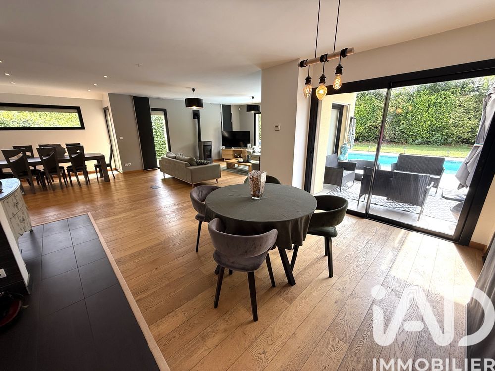 � vendre  Villa Reims (51100)