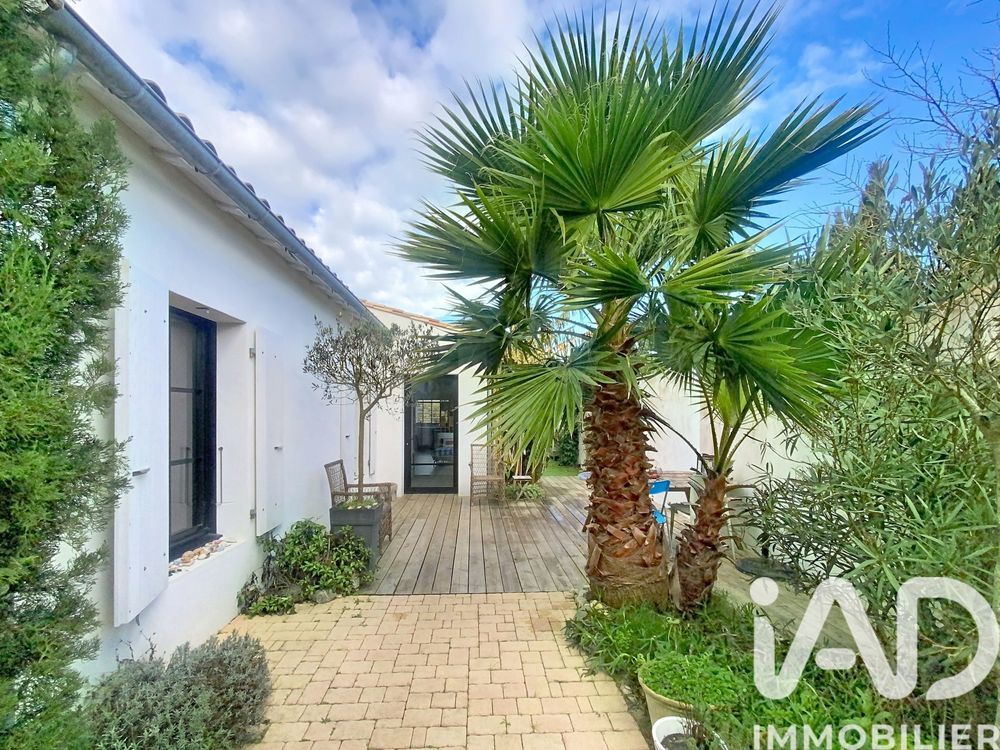 � vendre  Maison Le Bois-Plage-en-R� (17580)