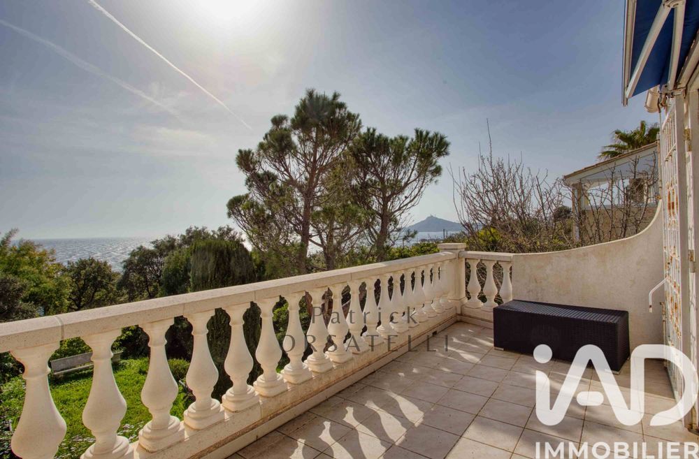 � vendre  Maison Agay (83530)