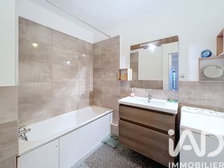  Appartement � vendre 3 pi�ces 77 m�