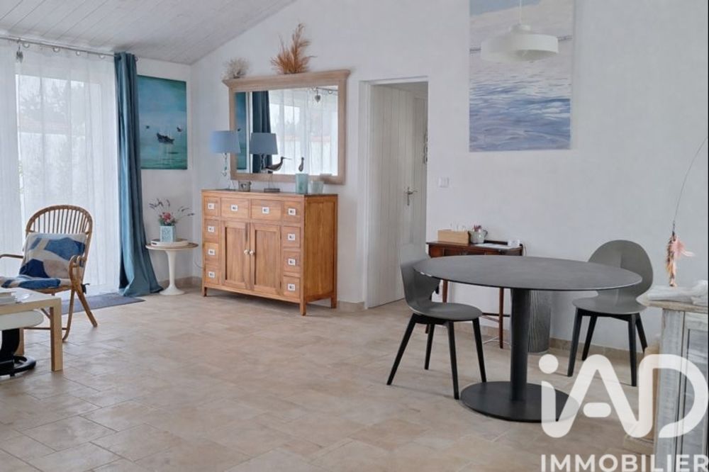 � vendre  Maison Le Bois-Plage-en-R� (17580)